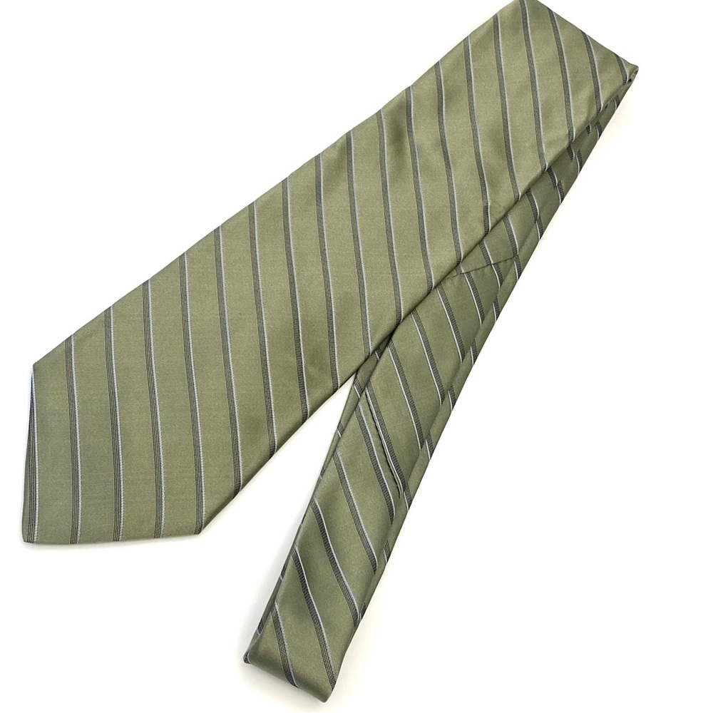 Arrow Men's Fresh Green Diagonal Stripe Silk NeckTie